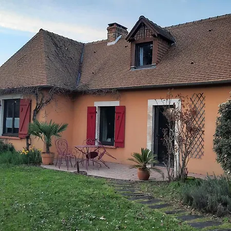 Holiday home Maison En Campagne Proche Circuit Des 24 H Du Mans
